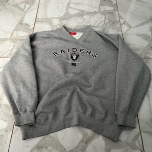 Vintage Raiders NFL Men's Sweater